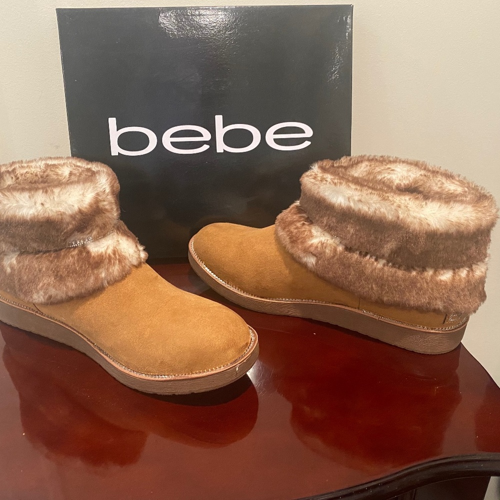 Brand new never warn Bebe Nayeli  boots